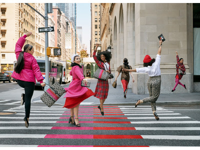ケイト・スペード ニューヨークは、 New Yorkのストリートで弾けた喜びとカラーの連鎖を喚起するfall 2021キャンペーンを発表