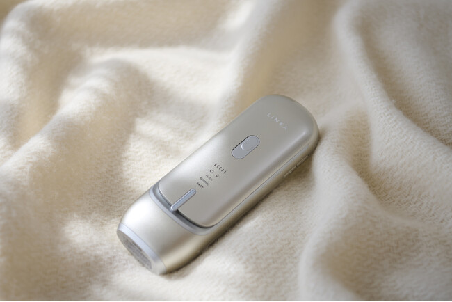 【新発売】LINKAより、痛みレスで自分史上最高のツルスベ肌へ導く家庭用脱毛器「フレアタッチ プロ」を11/13(木)より順次発売開始