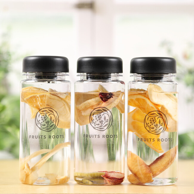 夏の水分補給を効率的に!FRUITS ROOTS「デトックスウォーター」用の国産・無添加ドライフルーツを新発売!
