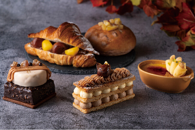 “なると金時を使用したクレームブリュレ”や“フランス産マロンのミルフィーユ”など、秋の食材を使用したスイーツ・ブレッドを販売する「秋の味覚フェア imo×kuri」開催