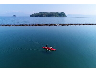シーズン到来！錦江湾でマリンアクティビティを楽しもう　休暇村指宿では「シーカヤック・シュノーケリング体験」を６月１日よりスタート　～漕ぎ出せ神秘の島・知林ヶ島へ～