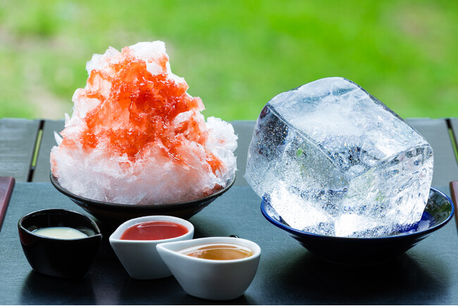 休暇村日光湯元「天然氷のかき氷屋」がビジター向けの販売を7月18日より開始 “かき氷激戦区・日光”の天然氷でつくるふわふわ食感と頭がキーンとならない冷たさをお楽しみください