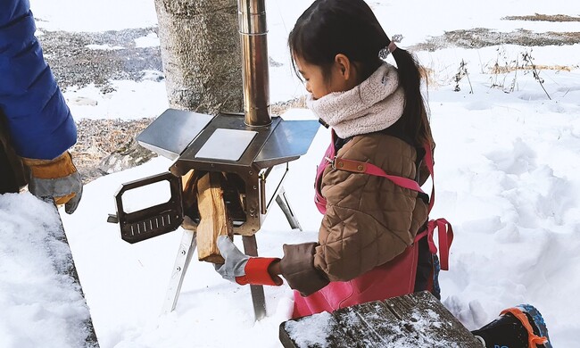 【冬キャンプの最強ギア・薪ストーブ】安全性とおしゃれなサイト演出を両立するおすすめモデルをご紹介