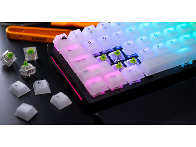 メカニカルキーボードのカスタマイズを楽しめる、Glorious社製「Polychroma RGB Keycaps」、「Clicky Switch Raptor」を発表