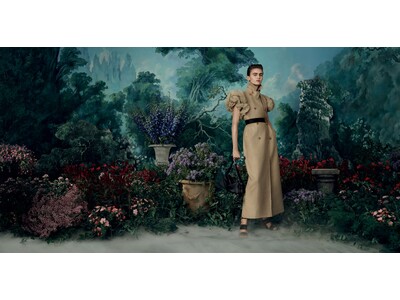 マックスマーラ、クレイグ・マクディーン撮りおろしによる2026年春夏キャンペーンヴィジュアルを公開