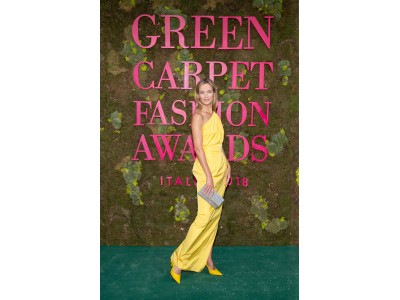 第二回グリーンカーペット・ファッション・アワード イタリア開催！キャロリン・マーフィーがマックスマーラのドレスを着用して式典に出席。