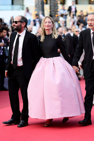 【DIOR】カンヌ国際映画祭でアルバ・ロルヴァケルが纏ったドレスのサヴォワールフェールのメイン画像