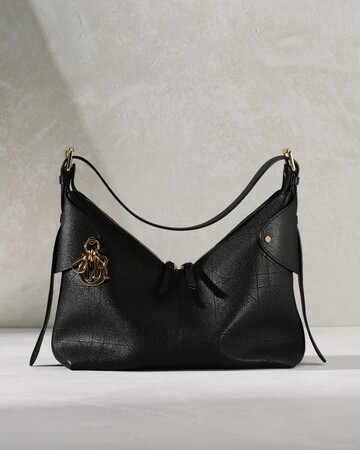 【DIOR】2026年クルーズ コレクションより新作バッグ「ディオール ヴォヤージュ」が登場