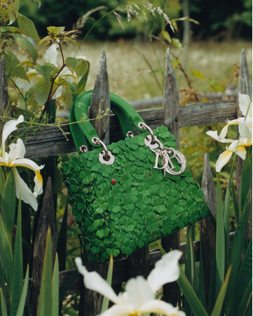 【Dior】ジョナサン・アンダーソンによる新作の「レディ ディオール」が登場