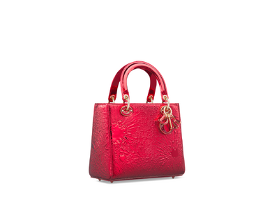 【DIOR】「ディオール レディ アート」を手掛けたソフィア・ローブのインタビューを公開