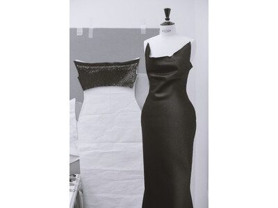 �yDior�z��83��S�[���f���O���[�u�܂Ń~�A�E�S�X���Z�����h���X�̃T���H���[���t�F�[�������J