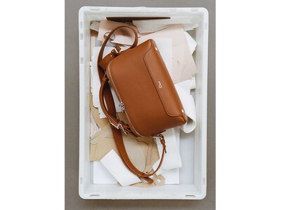【Dior】新作「ディオール アーチー」バッグが登場