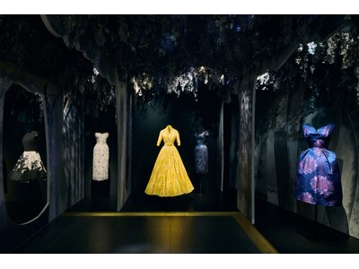 【Dior】アズディン・アライアが所蔵するディオールのコレクションの展覧会開催に密着した動画が公開