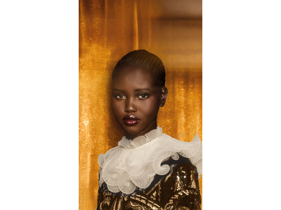 【ヴァレンティノ ビューティ】ホリデーを彩るフレグランスとメイクアップの「ランデヴー アイボリー コレクション」を発表