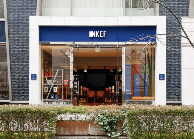 KEF MUSIC GALLERYړ]̂m点