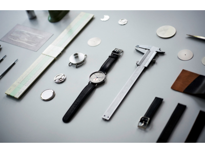 期間限定、本体×ストラップ×限定刻印であなただけの機械式時計にカスタマイズ　　　ドイツが誇る、時計の聖地に根差した伝統的なメーカー　　　　　ノモス グラスヒュッテ　カスタムオーダーフェア 2021