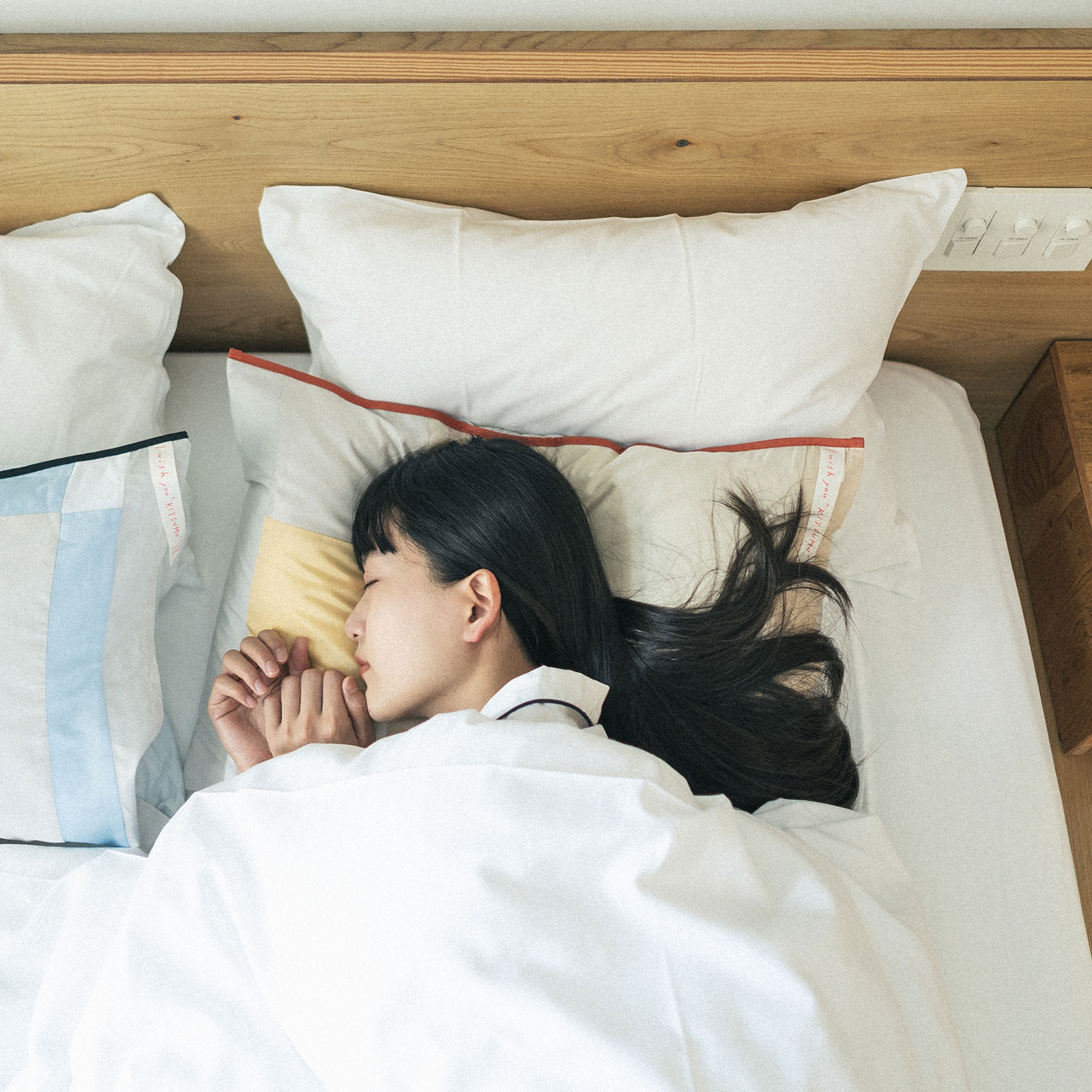 【新商品】「美髪効果」だけじゃなく「縁起も担げる」シルクコットン枕カバー