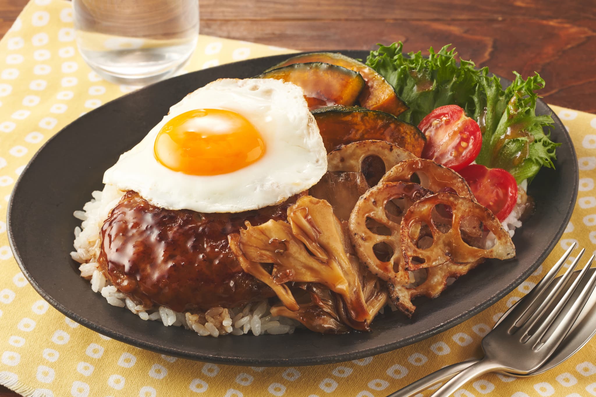 Kit Oisixから、おうちで手軽に外食気分とお月見が楽しめるモスバーガー監…