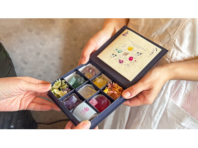 お母さんへの想いを物語とお菓子に込めて。食べる宝石【琥珀糖こうぶつヲカシ】の母の日ギフト