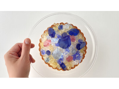 9月生まれに贈る“食べられるサファイア”。福岡発「誕生石のタルト」8月21日より数量限定販売