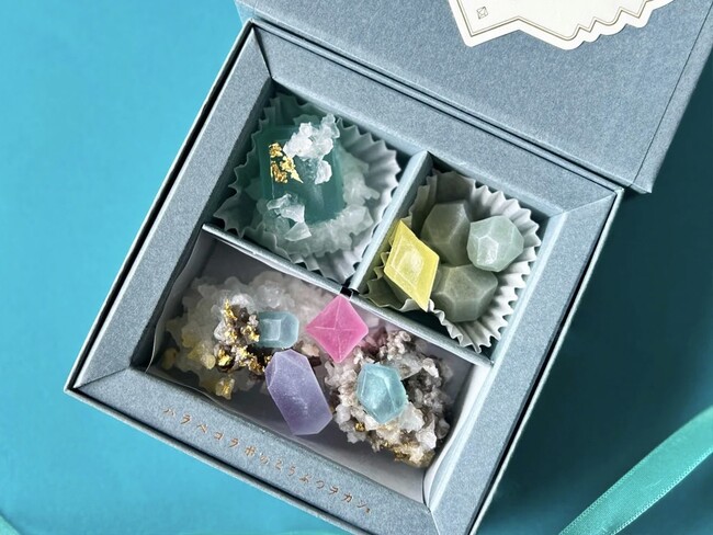 食べられる宝石箱。5月の誕生石エメラルドの琥珀糖を4月22日よりハラペコラボオンラインショップ、福岡店にて1ヶ月間の限定販売開始