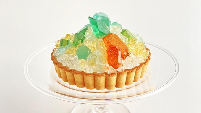 食べられる誕生石!8月の誕生石ペリドットをイメージしたアイスタルトを20台の限定販売
