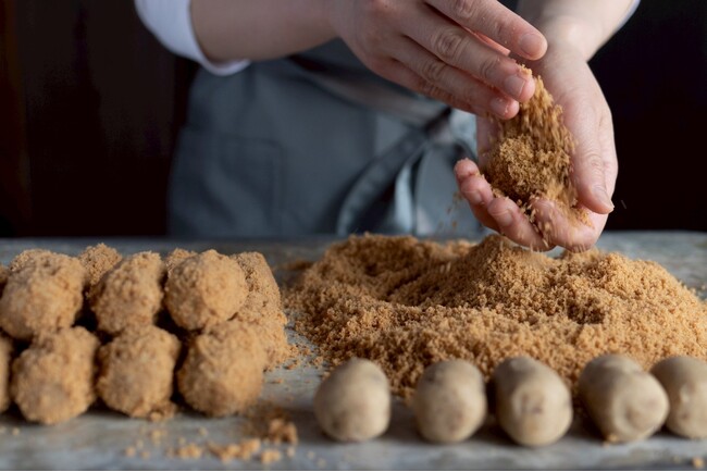 プレスリリース「【和栗専門紗織】新商品「丹波ころり」発売／丹波くりを五感で愉しむ。伝統の先に広がる、上品で奥行きのある味わいを。」のイメージ画像