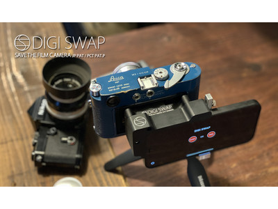 デジスワップ DIGI SWAP フィルムカメラ付き　PENTAX ペンタックス デジスワップ DIGI SWAP アダプターセット iPhone ガジェット