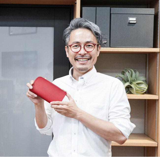 SNS時代のヒット財布！累計8200万円突破の爆売れ長財布！【カワニシカバン】の“リッチーL”はYouTubeから火がついた！　