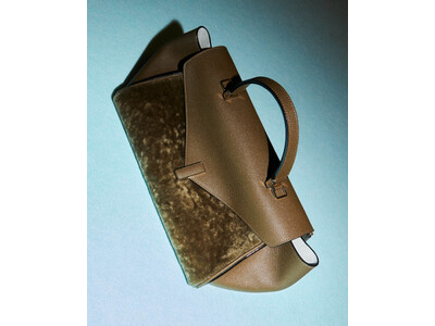 ヴァレクストラ AW26「Evolving Architecture」発表のお知らせ