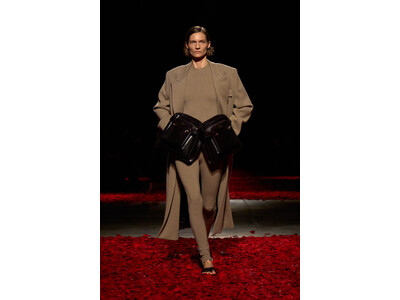 【FERRAGAMO】2025年秋冬コレクションを発表