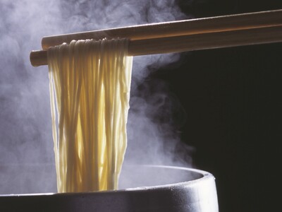 杵屋の原点”実演手打”の「杵屋」が本拠地大阪に復活!!【実演手打うどん 杵屋】弁天町の大阪ベイタワーに3月25日(水)オープン