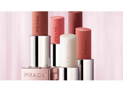 阪急うめだ本店、ジェイアール名古屋タカシマヤ店で期間限定「PRADA LIGHT (プラダ ライト)」ポップ アップ イベントを同時開催