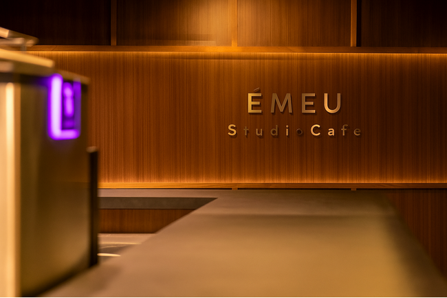 「EMEU StudioCafe」三浦市に7月6日オープン　ヘアメイクスタジオ併設の新たなカフェ空間