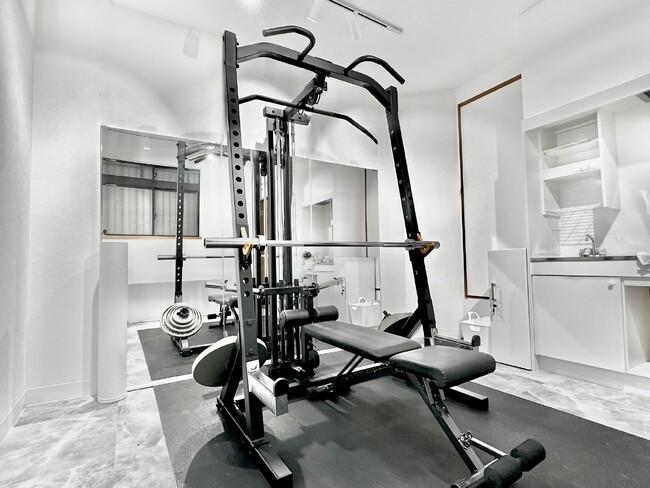 向ヶ丘遊園駅徒歩2分に完全個室パーソナルジム×マシンピラティス×ストレッチが出来るマルチパーソナルジム『PERSONAL TRAINING STUDIO U向ヶ丘遊園店』が2/7(土)よりオープン