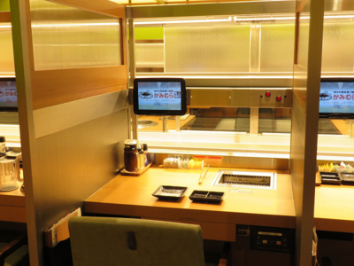 『かみむら牧場』いい肉を食べよう!! 数量限定で「鹿児島県産甘熟豚トマホーク骨付きステーキ」が食べ放題!!