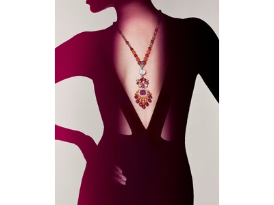 ピアジェ、時を超えて美を形作る