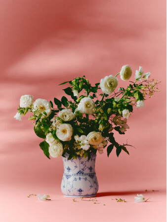 ロイヤルコペンハーゲン フラワーベース ロイヤル コペンハーゲン】花ひらく、ベースの世界 | テレ東・BSテレ