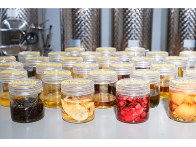 新サービス「作りたいを叶える小ロットリキュールOEM」をリリース。自分の好きを閉じ込めたオリジナルリキュール作れます。