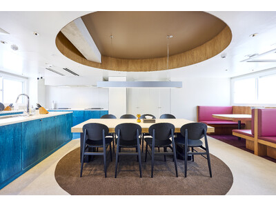 �Z�܂�����X�ցBTHE DAY�����Ҍ����LUUP���ʃv�����̎����񋟂��J�n