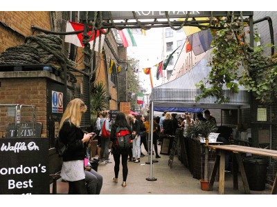 色鮮やかなスイーツやキッシュなどのフィンガーフードを味わいながら、ロンドンの街歩き気分が楽しめる「London Street Market」を6月16日（土）BRITISH MADE 銀座店にて開催