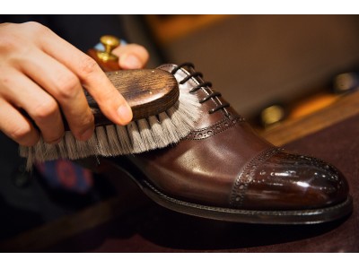 3名のシューシャイナーによる 靴磨きを楽しむ1週間 British Made Shoe Shine Weeks をブリティッシュメイド 銀座店 丸の内店 名古屋店で開催 企業リリース 日刊工業新聞 電子版