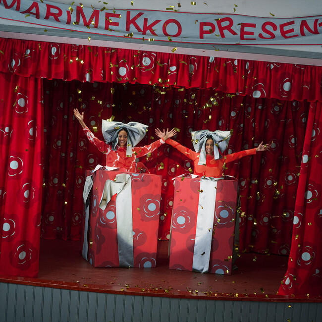 [マリメッコ]心あたたまるホリデーシーズンへ向けたギフトアイテム。日本公式オンラインストア限定ホリデーギフトセット発売のお知らせ。