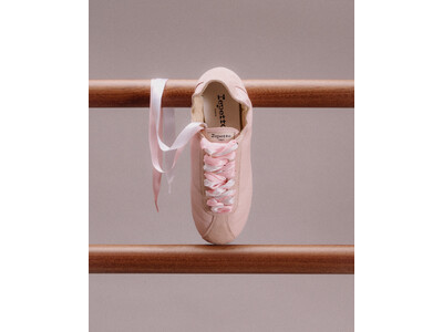 【レペット】バレリーナの繊細な美しさから着想を得たスニーカー「Tennis Silk」から新色が登場
