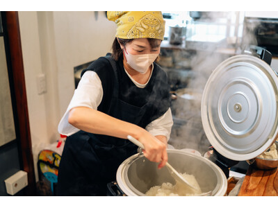 足立区の子どもたちに、コロナ禍からおいしさと栄養を届け続けて４年半。おにぎり屋による無料の食事支援が1万食を突破！