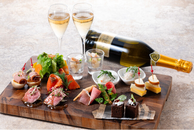 【ホテルヴィスキオ大阪】2人でお部屋でゆっくり過ごすクリスマス。冷製オードブルBOX付きのクリスマス宿泊プラン