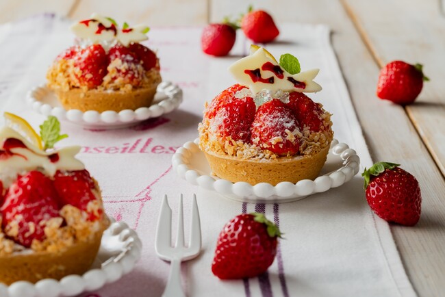 【ホテルグランヴィア広島】いちごの王様「あまおう」と広島レモンを使用した高校生考案ケーキ「鯉恋チーズタルト」広島の象徴「鯉」と甘酸っぱい「恋」が融合！