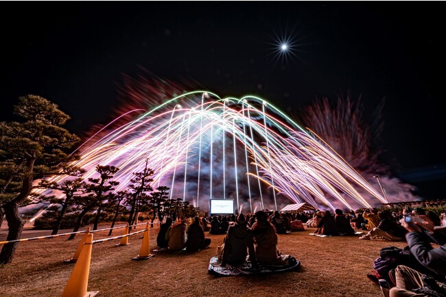 OfƉԉ΂̃R{[VCxgwOUTDOOR THEATER with HANABIx1126iyjClɂĊJÌ