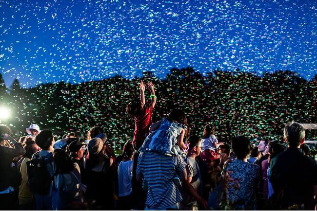 プレスリリース「夜空が“光の海”に変わる体験型演出「バブルミネーション(R)」を商標登録 - 全国から導入相談が急増中」のイメージ画像