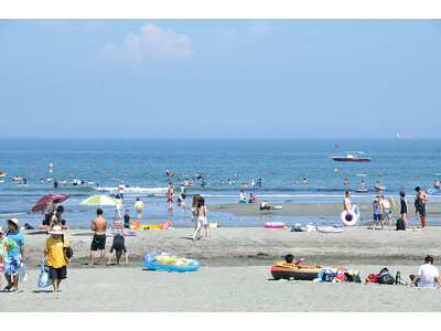 徳島市　小松の海を遊びつくせ！小松海水浴場 ｳｨｽ゛アズマ建設が海開き